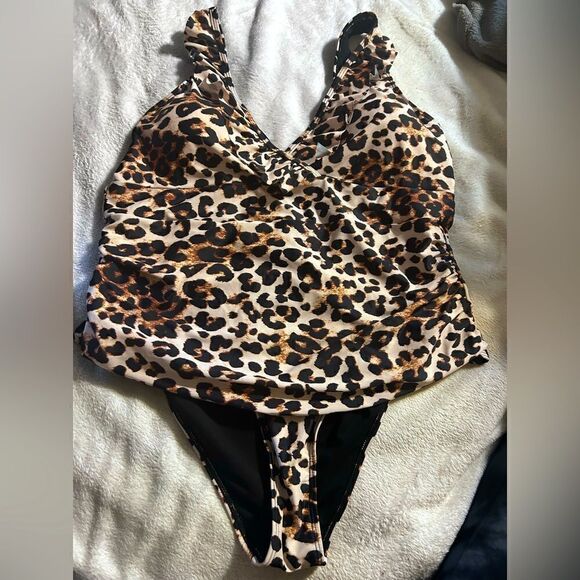 Plus size shein leopard print one piece swim suit size 2Xl - Picture 1 of 7